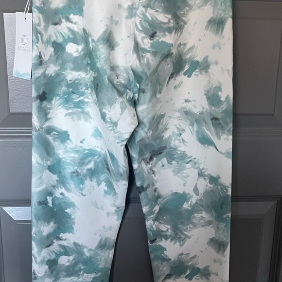 NWT Balance Collection Leggings - Picture 2 of 3